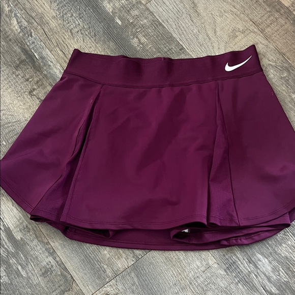 Nike Maroon Athletic Skirt - Picture 1 of 2